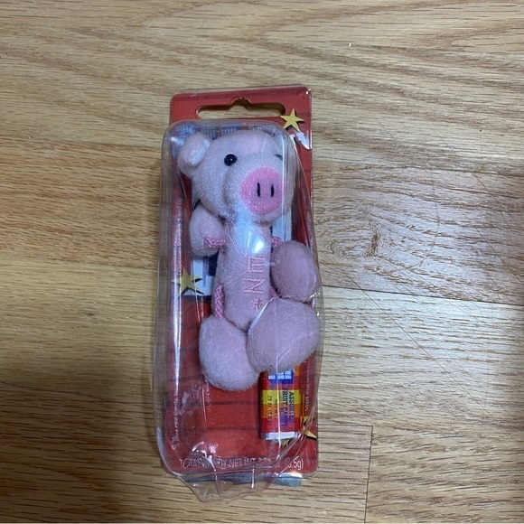 Pez Pets Barnyard Pig Keychain Candy Holder NEW Pink - Picture 1 of 3
